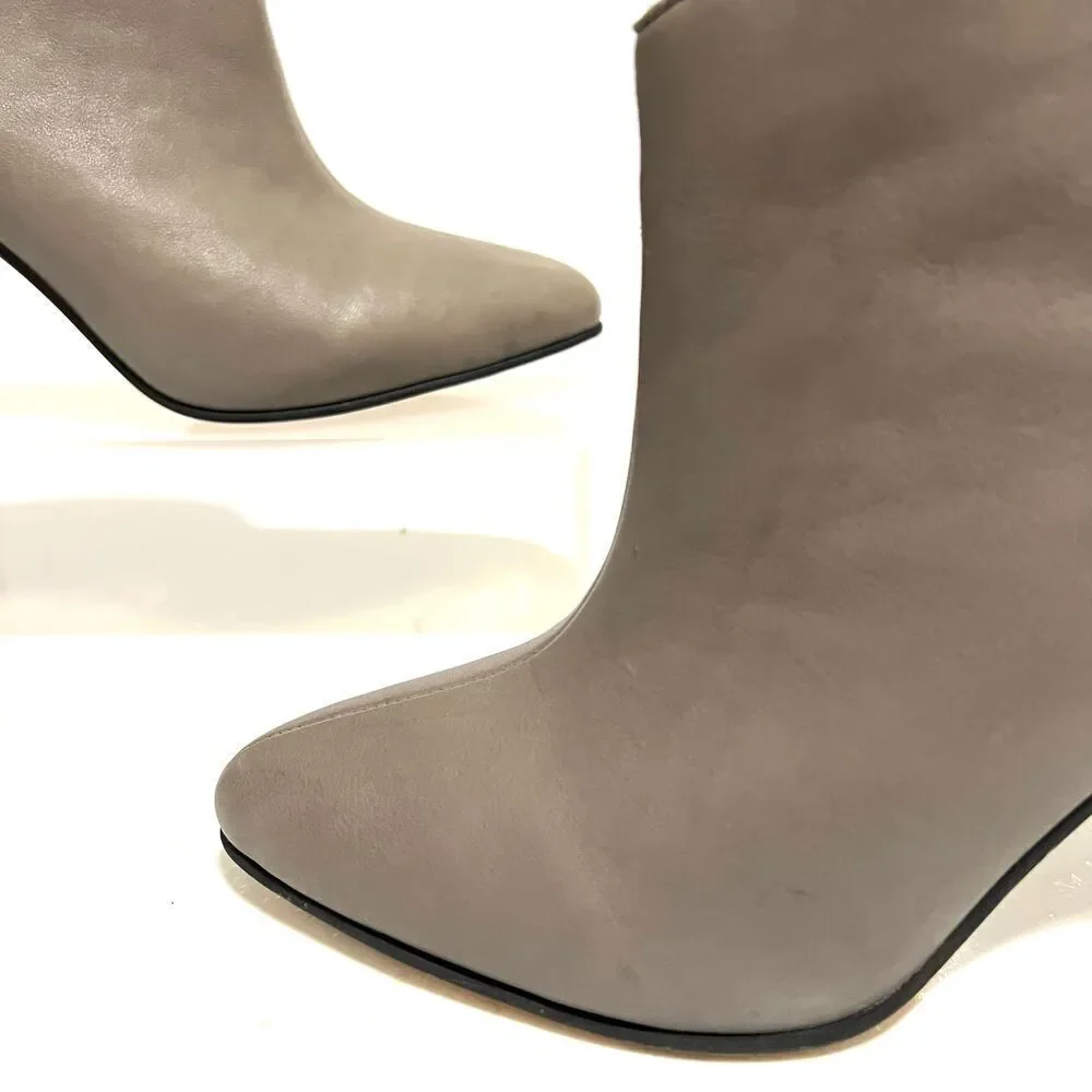 ALIAS MAE Taupe Gray Leather Heeled bootie Size 6.5US 37EU
